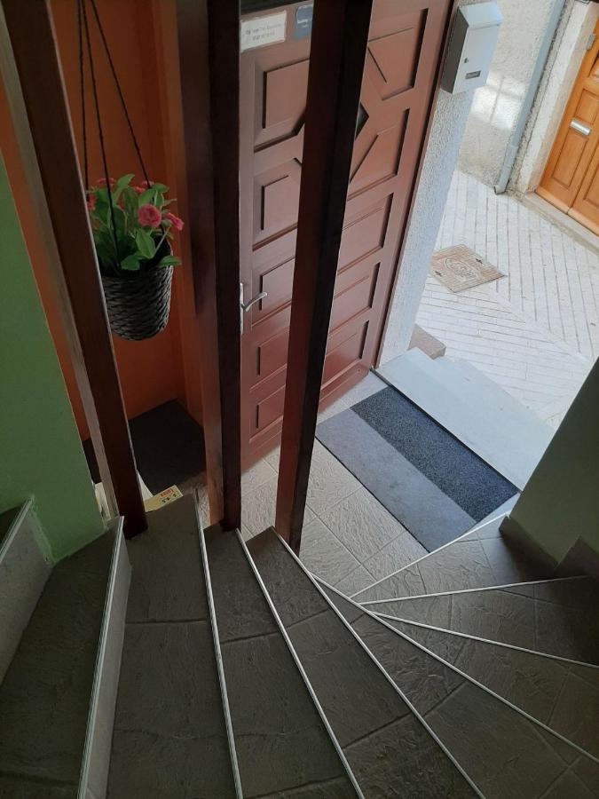 Old Town Cres Apartments Zewnętrze zdjęcie